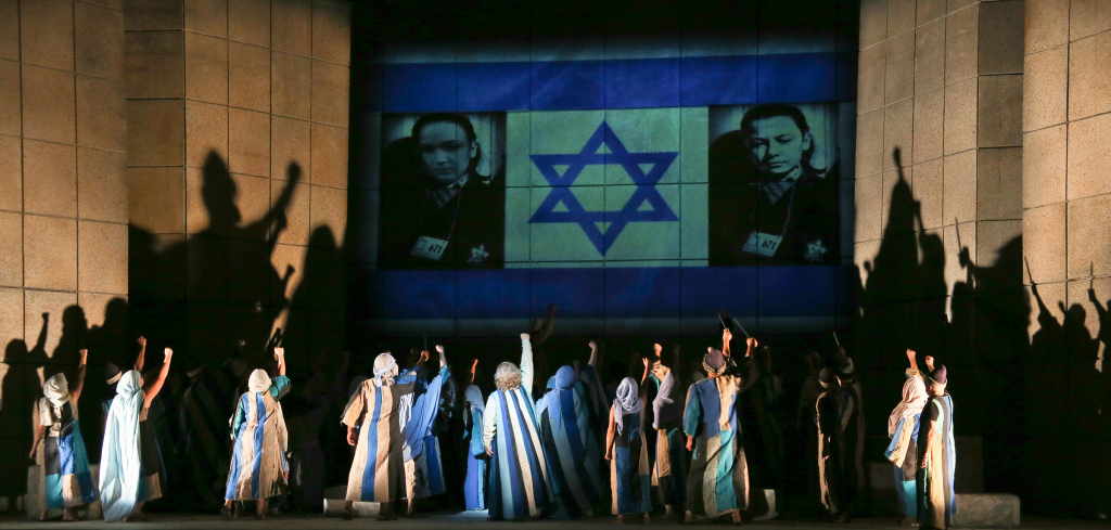 Andrew Gangestad as Zaccaria and the Opera Carolina Chorus. Photo by jonsilla.com
