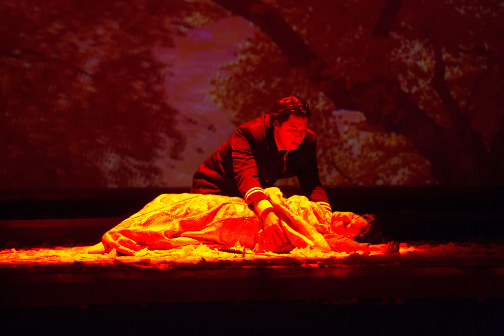 Pinkerton (Adam Diegel) arrives only in time to witness the death of  Cio-Cio-San (Dina Kuznetsova). Photo by  Jeff Roffman.